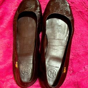 Tory Burch 9.5 Maroon Flats